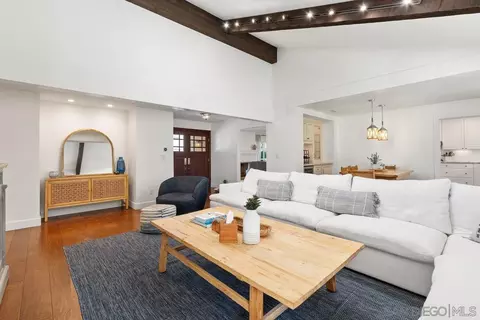 5590 Calle Miramar, La Jolla, CA 92037 photo 9