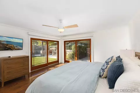 5590 Calle Miramar, La Jolla, CA 92037 photo 24