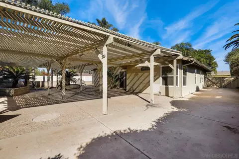 419 Pala St, Ramona, CA 92065 photo 23