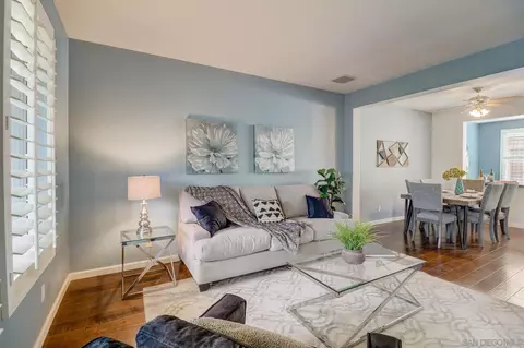 930 Camino De La Reina #71, San Diego, CA 92108