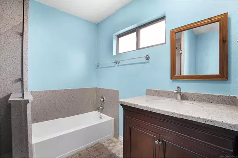 563 S Johnson Ave, El Cajon, CA 92020 photo 10