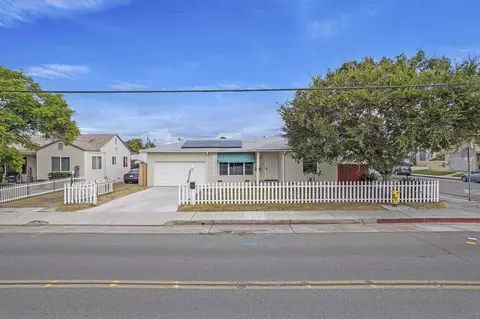 563 S Johnson Ave, El Cajon, CA 92020