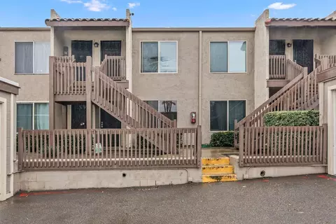 615 Vine St #3, Oceanside, CA 92054
