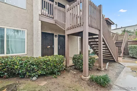 615 Vine St #3, Oceanside, CA 92054 photo 2