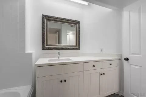 2120 Vallecitos #102, La Jolla, CA 92037 photo 41