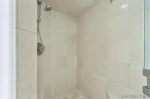 2120 Vallecitos #102, La Jolla, CA 92037 photo 36