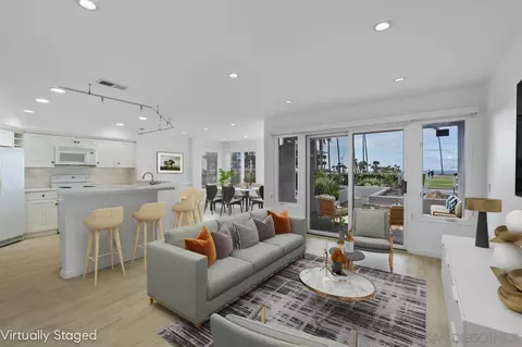 2120 Vallecitos #102, La Jolla, CA 92037 photo 15