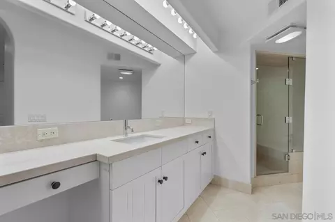 2120 Vallecitos #102, La Jolla, CA 92037 photo 35