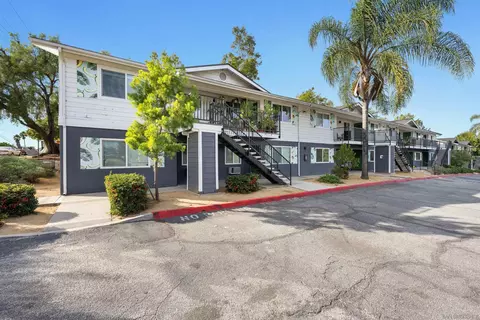 303 W Clemmens Ln, Fallbrook, CA 92028 photo 11