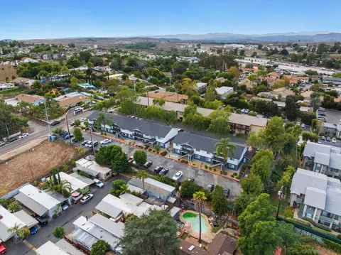 303 W Clemmens Ln, Fallbrook, CA 92028 photo 15