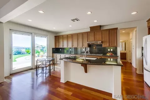 7530 Chicago Dr, La Mesa, CA 91941 photo 6
