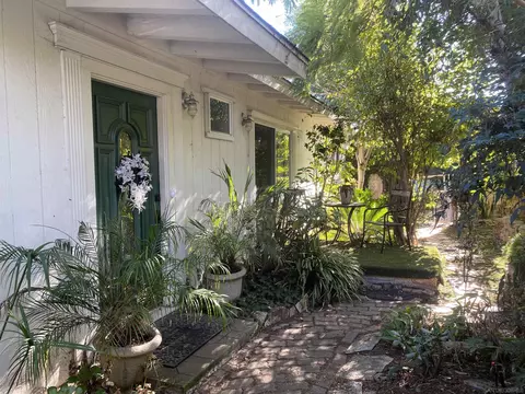 636 W Lincoln Ave, Escondido, CA 92026