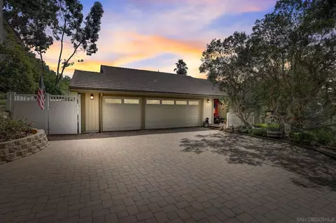 1335 Timberpond Dr, El Cajon, CA 92019 photo 4