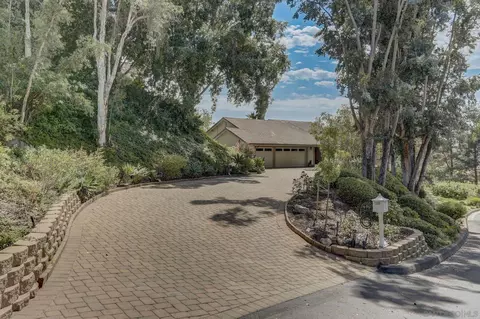 1335 Timberpond Dr, El Cajon, CA 92019 photo 9