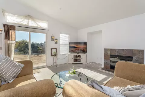 1259 Coast Oak Trl, Campo, CA 91906 photo 3