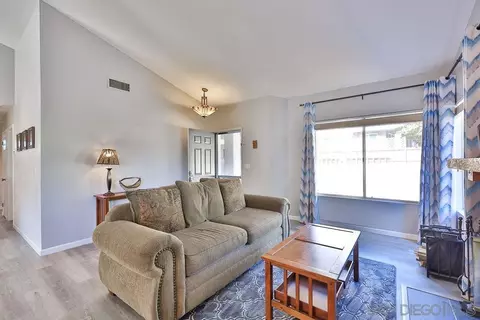 10246 Los Nopalitos, Lakeside, CA 92040 photo 9