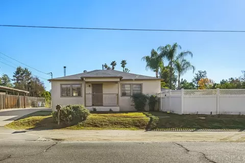 13219 Lakeshore Dr, Lakeside, CA 92040