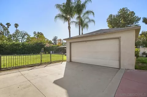 13219 Lakeshore Dr, Lakeside, CA 92040 photo 18