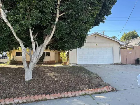 9549 Bray Ave, Spring Valley, CA 91977