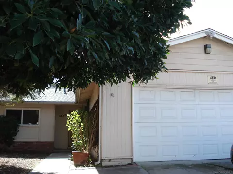 9549 Bray Ave, Spring Valley, CA 91977 photo 2
