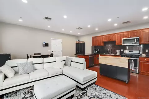 7056 Fulton St #16, San Diego, CA 92111