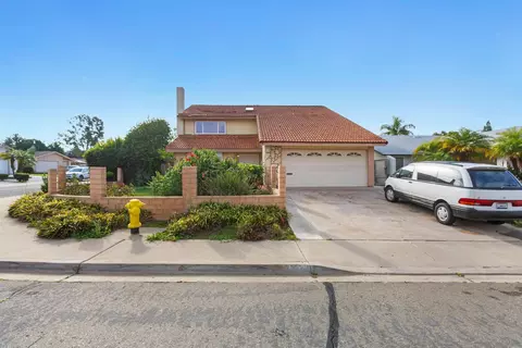 7037 Ladrillo St, San Diego, CA 92111
