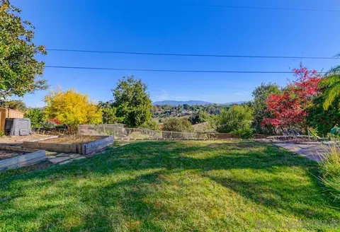 344 Natalie Way, Fallbrook, CA 92028 photo 14