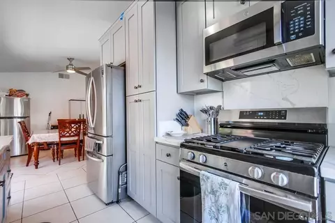2871 Hypoint Ave, Escondido, CA 92027 photo 21