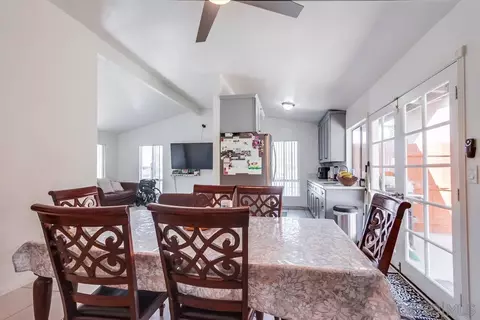 2871 Hypoint Ave, Escondido, CA 92027 photo 15