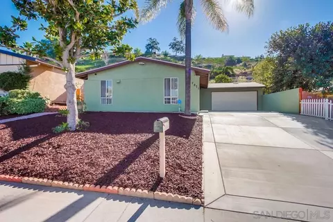 2871 Hypoint Ave, Escondido, CA 92027 photo 5