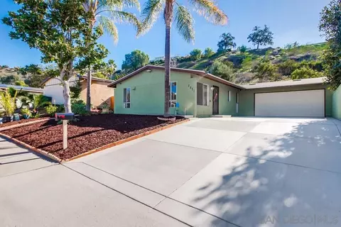 2871 Hypoint Ave, Escondido, CA 92027