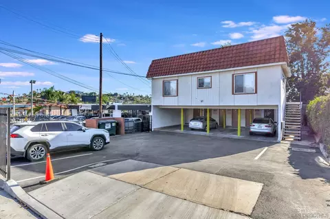 9023 Campo Rd, Spring Valley, CA 91977