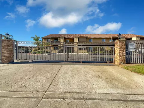 1910 Avenida Del Mexico #202, San Diego, CA 92154