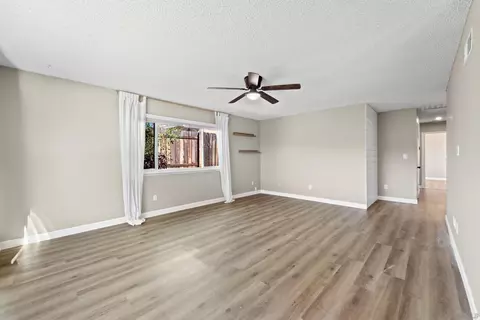 10250 Avanti Ave, Santee, CA 92071 photo 8
