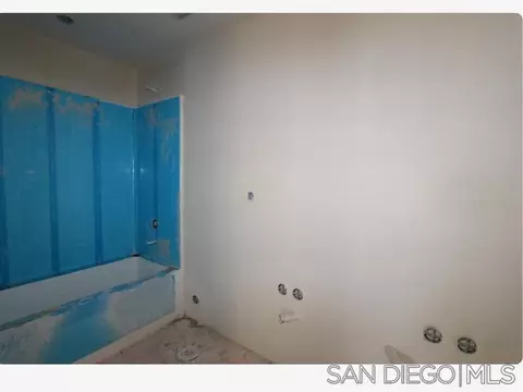 204 Blended Pl, Fallbrook, CA 92028 photo 9