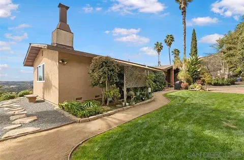 7631 Rancho Amigos Rd N, Bonsall, CA 92003