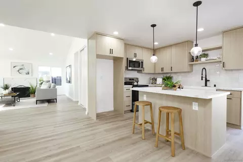 8878 Alphecca Way, San Diego, CA 92126