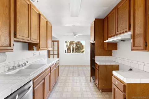 7968 Woodpecker Way, Santee, CA 92071 photo 10