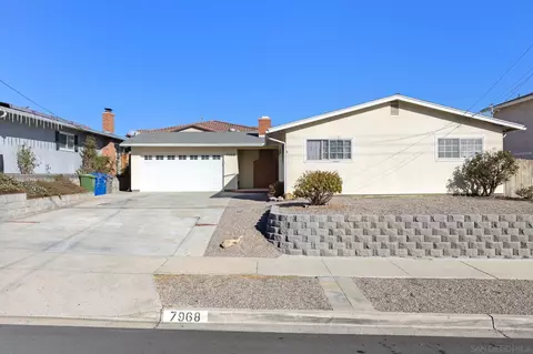 7968 Woodpecker Way, Santee, CA 92071 photo 2