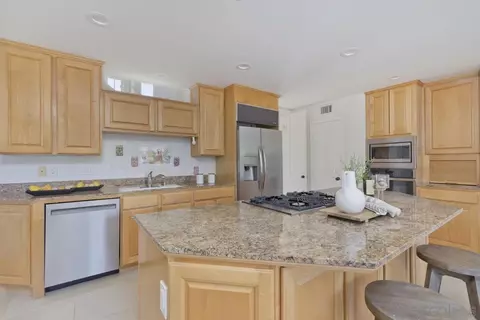 7616 Eads Ave, La Jolla, CA 92037 photo 14