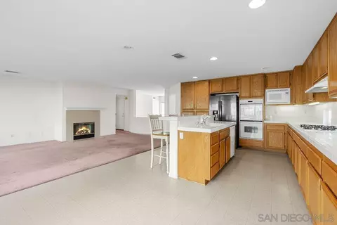 10421 Magical Waters Ct, Spring Valley, CA 91978 photo 16