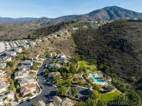 10421 Magical Waters Ct, Spring Valley, CA 91978 photo 35