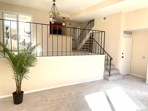3175 Evening Way UNIT A, La Jolla, CA 92037 photo 9
