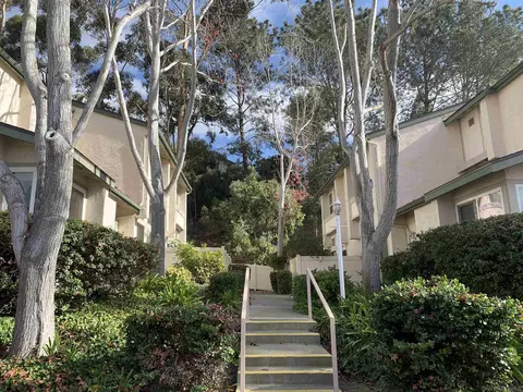 3175 Evening Way UNIT A, La Jolla, CA 92037 photo 2