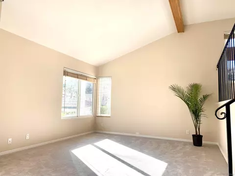 3175 Evening Way UNIT A, La Jolla, CA 92037 photo 8