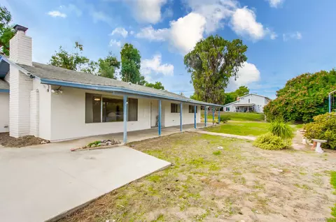 1136 Melrose Way, Vista, CA 92081