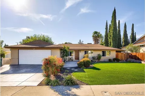 9716 Halberns Blvd, Santee, CA 92071