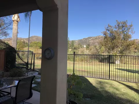 2350 Fallbrook Pl, Escondido, CA 92027 photo 14