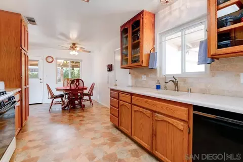 12310 Winter Gardens Dr, Lakeside, CA 92040 photo 8