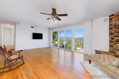 12310 Winter Gardens Dr, Lakeside, CA 92040 photo 5
